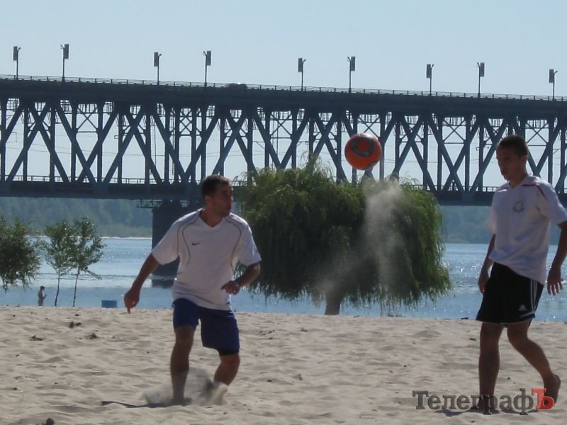ПЛЯЖНЫЙ ФУТБОЛ. Команда КВСЗ стала победителем 7-го молодёжного кубка Полтавской области. ПЛЯЖНЫЙ ФУТБОЛ. Команда КВСЗ стала победителем 7-го молодёжного кубка Полтавской области.