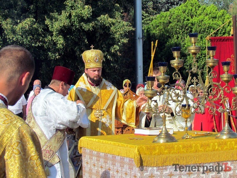 В Кременчуге праздник Успения отметили и верующие УПЦ Киевского патриархата (ФОТО) В Кременчуге праздник Успения отметили и верующие УПЦ Киевского патриархата (ФОТО)