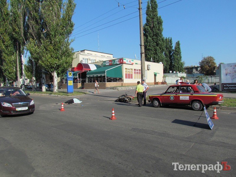 Mitsubishi Outlander по улице Первомайской сбил скутериста Mitsubishi Outlander по улице Первомайской сбил скутериста