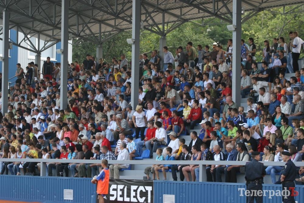 ФУТБОЛ. Чемпионат Украины. 2 лига. Полтавская битва на кременчугской земле. ФУТБОЛ. Чемпионат Украины. 2 лига. Полтавская битва на кременчугской земле.