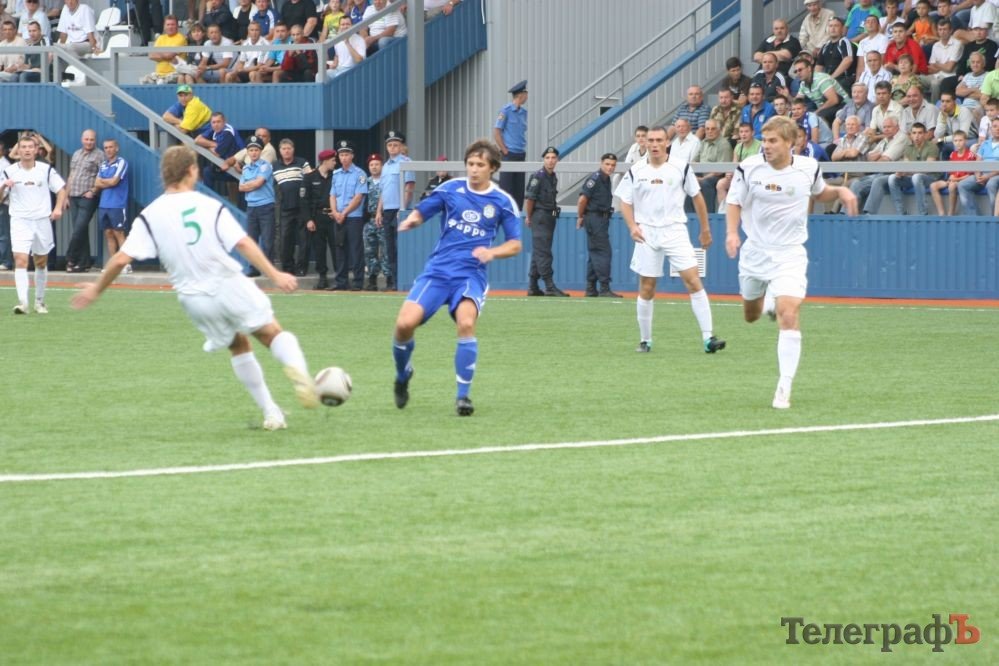 ФУТБОЛ. Чемпионат Украины. 2 лига. Полтавская битва на кременчугской земле. ФУТБОЛ. Чемпионат Украины. 2 лига. Полтавская битва на кременчугской земле.