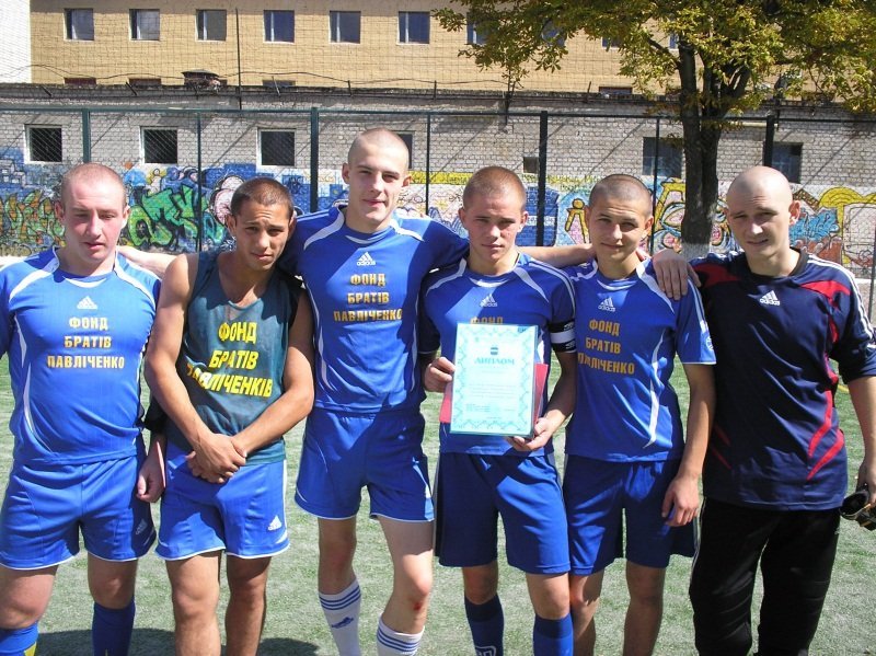 Осужденные воспитательной колонии сыграли в футбол с одногодками Осужденные воспитательной колонии сыграли в футбол с одногодками