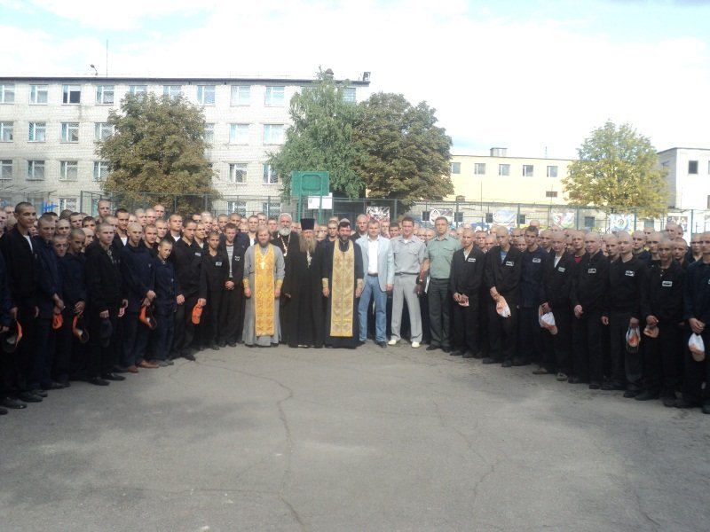 В Кременчугской воспитательной колонии заложен первый камень строительства нового храма (ФОТО) В Кременчугской воспитательной колонии заложен первый камень строительства нового храма (ФОТО)