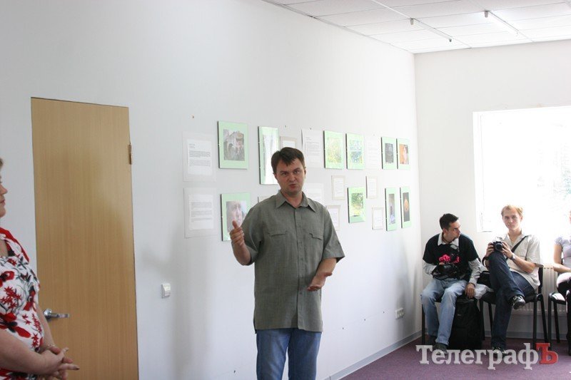 В Кременчуге открылась фотоэкспозиция, подгоготовленная в рамках проекта «Все ще повертаючись до Криму» В Кременчуге открылась фотоэкспозиция, подгоготовленная в рамках проекта «Все ще повертаючись до Криму»