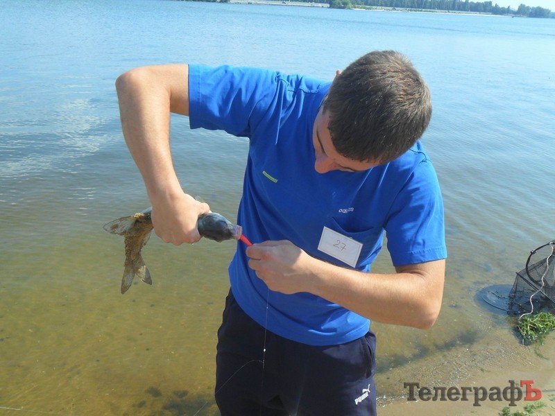 В Кременчуге прошел рыболовный фестиваль "Осенний Днепр 2011" В Кременчуге прошел рыболовный фестиваль "Осенний Днепр 2011"