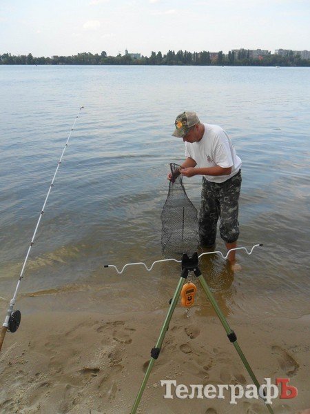 В Кременчуге прошел рыболовный фестиваль "Осенний Днепр 2011" В Кременчуге прошел рыболовный фестиваль "Осенний Днепр 2011"