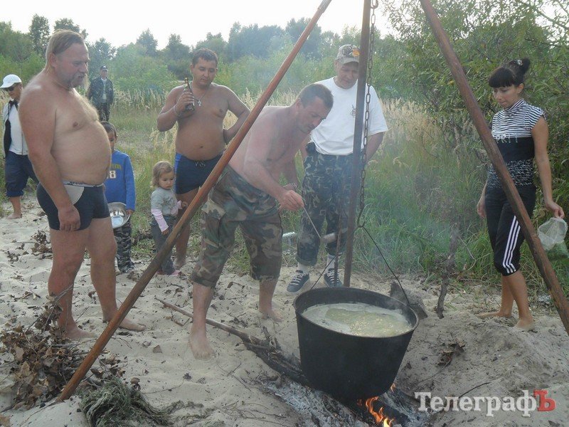 В Кременчуге прошел рыболовный фестиваль "Осенний Днепр 2011" В Кременчуге прошел рыболовный фестиваль "Осенний Днепр 2011"