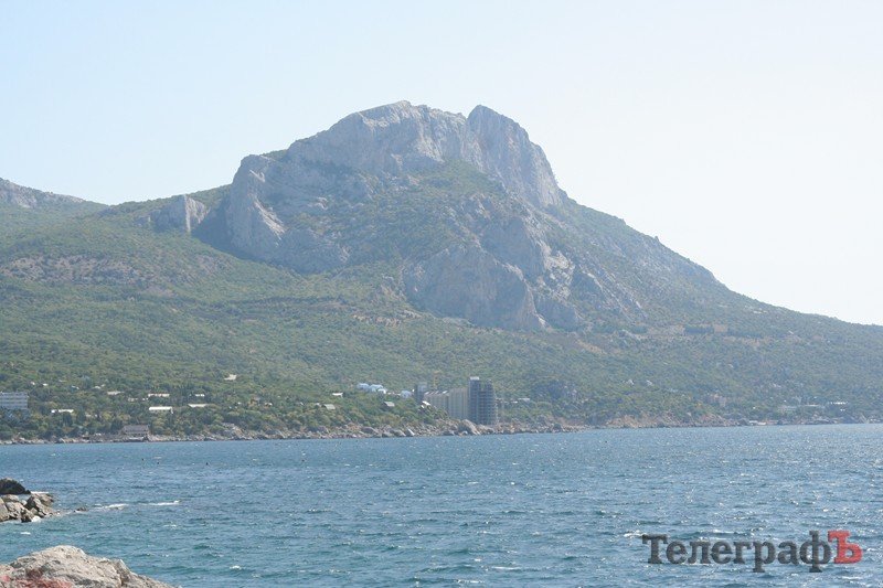 «Телеграф» отпраздновал свой 13-й День рождения в крымском «стоунхендже» «Телеграф» отпраздновал свой 13-й День рождения в крымском «стоунхендже»