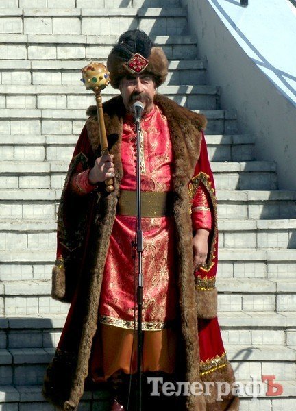 Кременчугские казаки пошли врукопашную «лава на лаву» (ФОТОРЕПОРТАЖ) Кременчугские казаки пошли врукопашную «лава на лаву» (ФОТОРЕПОРТАЖ)