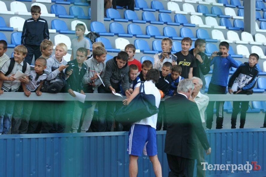 ФУТБОЛ. Кубок Украины. «Динамо» уже в Кременчуге. (Фото, видео). ФУТБОЛ. Кубок Украины. «Динамо» уже в Кременчуге. (Фото, видео).