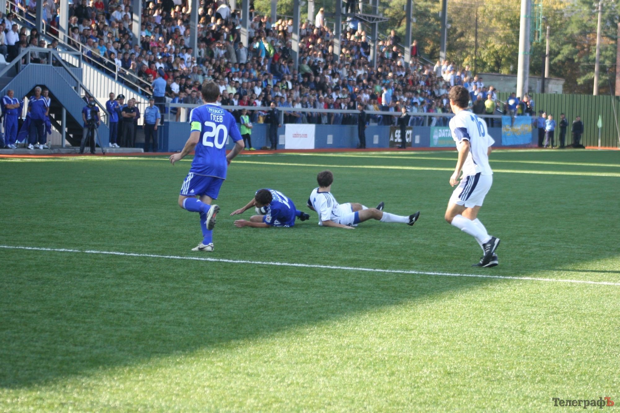 ФУТБОЛ. Кубок Украины. 1/16 финала. «Кремень» потрепал нервы киевскому «Динамо». (ДОПОЛНЕНО ФОТО). ФУТБОЛ. Кубок Украины. 1/16 финала. «Кремень» потрепал нервы киевскому «Динамо». (ДОПОЛНЕНО ФОТО).
