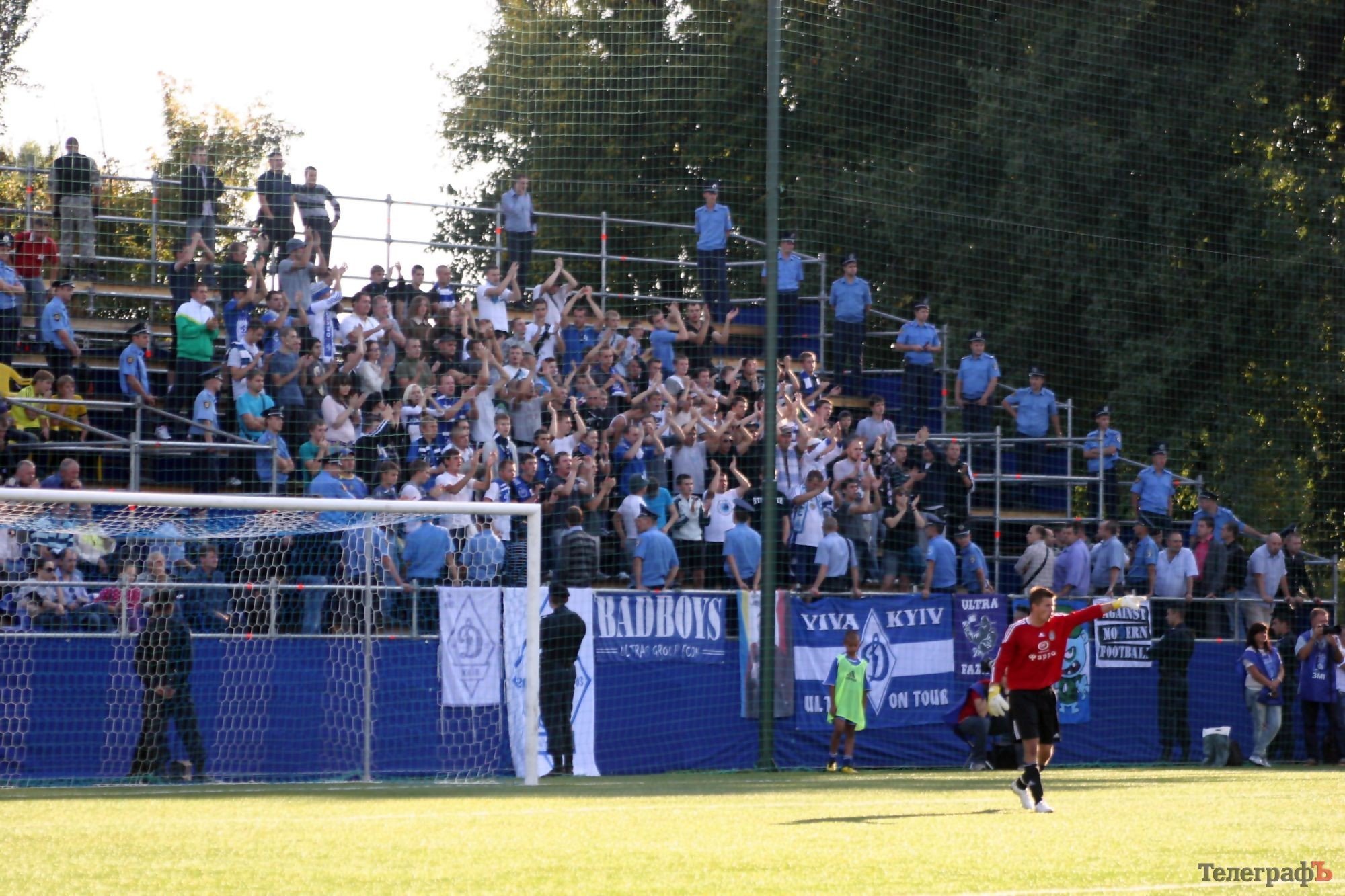 ФУТБОЛ. Кубок Украины. 1/16 финала. «Кремень» потрепал нервы киевскому «Динамо». (ДОПОЛНЕНО ФОТО). ФУТБОЛ. Кубок Украины. 1/16 финала. «Кремень» потрепал нервы киевскому «Динамо». (ДОПОЛНЕНО ФОТО).