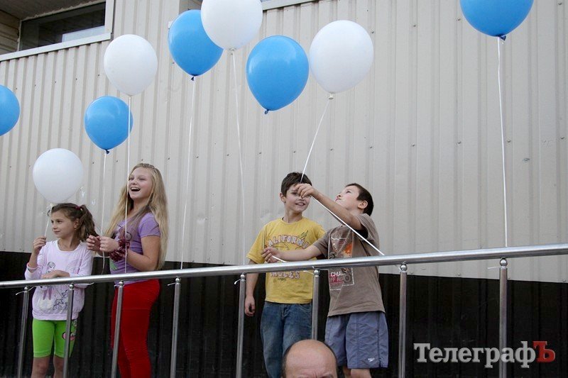 В Кременчуге прошел праздник улицы Л. Днепрова (ФОТОРЕПОРТАЖ) В Кременчуге прошел праздник улицы Л. Днепрова (ФОТОРЕПОРТАЖ)