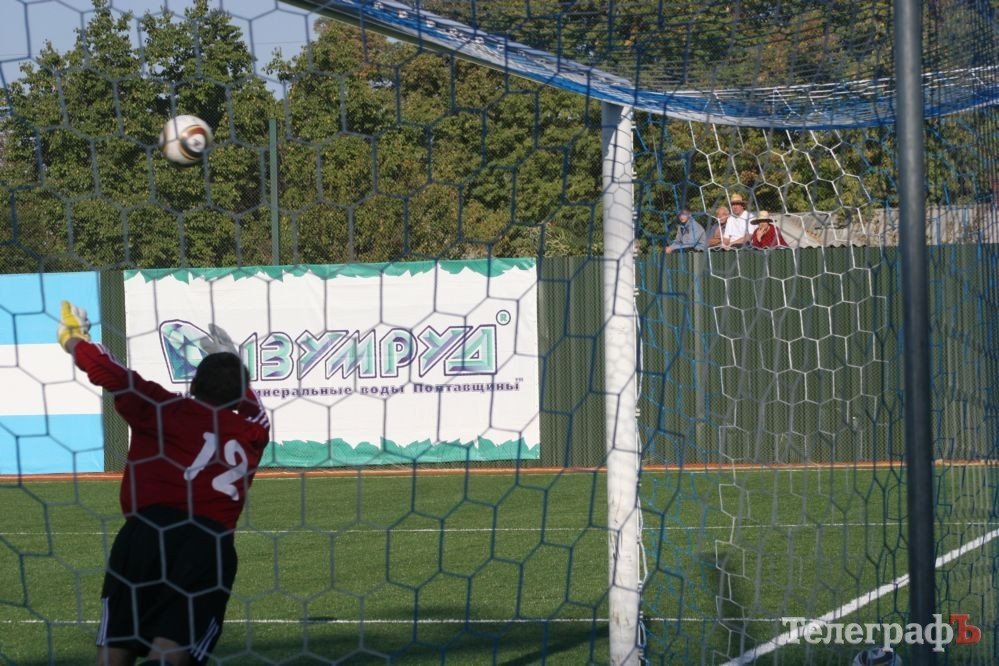 ФУТБОЛ. Кубок Украины. 1/16 финала. «Кремень» потрепал нервы киевскому «Динамо». (ДОПОЛНЕНО ФОТО). ФУТБОЛ. Кубок Украины. 1/16 финала. «Кремень» потрепал нервы киевскому «Динамо». (ДОПОЛНЕНО ФОТО).