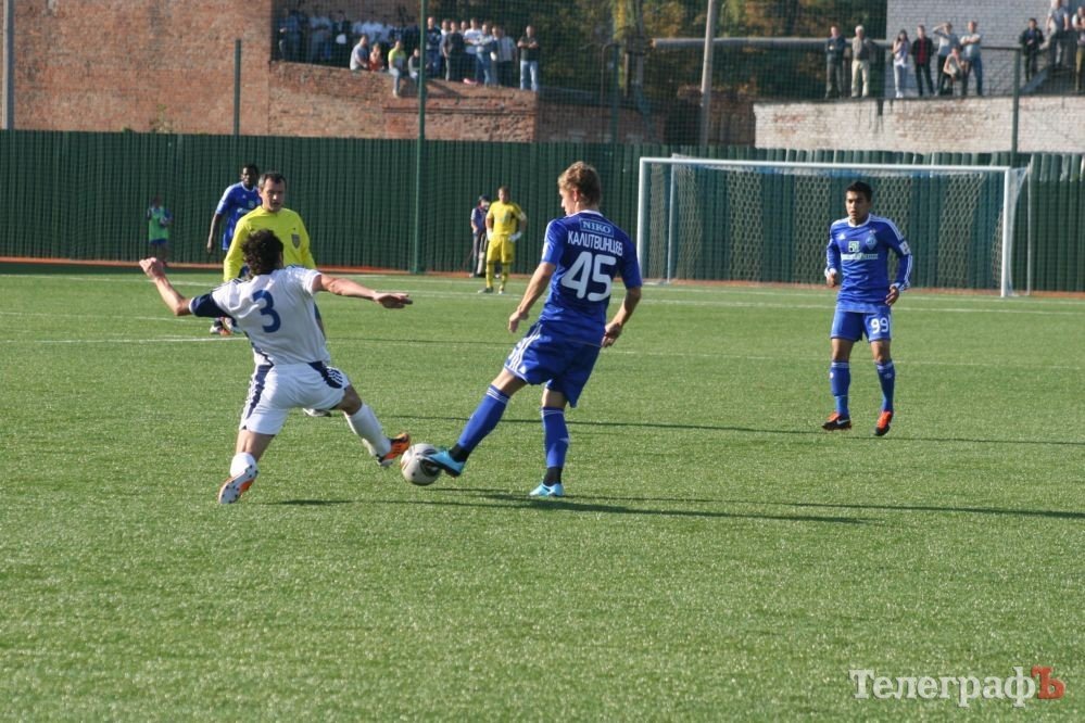 ФУТБОЛ. Кубок Украины. 1/16 финала. «Кремень» потрепал нервы киевскому «Динамо». (ДОПОЛНЕНО ФОТО). ФУТБОЛ. Кубок Украины. 1/16 финала. «Кремень» потрепал нервы киевскому «Динамо». (ДОПОЛНЕНО ФОТО).