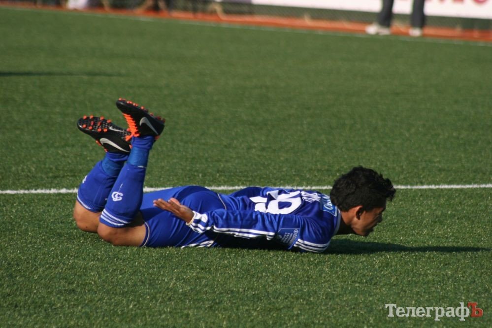 ФУТБОЛ. Кубок Украины. 1/16 финала. «Кремень» потрепал нервы киевскому «Динамо». (ДОПОЛНЕНО ФОТО). ФУТБОЛ. Кубок Украины. 1/16 финала. «Кремень» потрепал нервы киевскому «Динамо». (ДОПОЛНЕНО ФОТО).