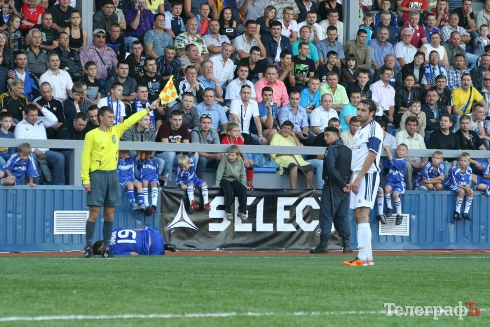 ФУТБОЛ. Кубок Украины. 1/16 финала. «Кремень» потрепал нервы киевскому «Динамо». (ДОПОЛНЕНО ФОТО). ФУТБОЛ. Кубок Украины. 1/16 финала. «Кремень» потрепал нервы киевскому «Динамо». (ДОПОЛНЕНО ФОТО).