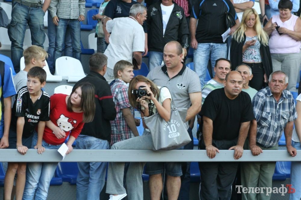 ФУТБОЛ. Кубок Украины. 1/16 финала. «Кремень» потрепал нервы киевскому «Динамо». (ДОПОЛНЕНО ФОТО). ФУТБОЛ. Кубок Украины. 1/16 финала. «Кремень» потрепал нервы киевскому «Динамо». (ДОПОЛНЕНО ФОТО).