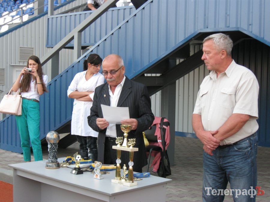 ФУТБОЛ. Чемпионат Кременчуга. А Вас я попрошу остаться! ФУТБОЛ. Чемпионат Кременчуга. А Вас я попрошу остаться!