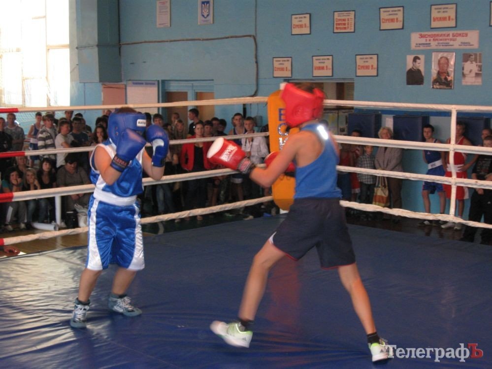 БОКС. Сегодня в кременчугской СДЮШОР стартовал открытый чемпионат Кременчуга по боксу. (ДОПОЛНЕНО). БОКС. Сегодня в кременчугской СДЮШОР стартовал открытый чемпионат Кременчуга по боксу. (ДОПОЛНЕНО).