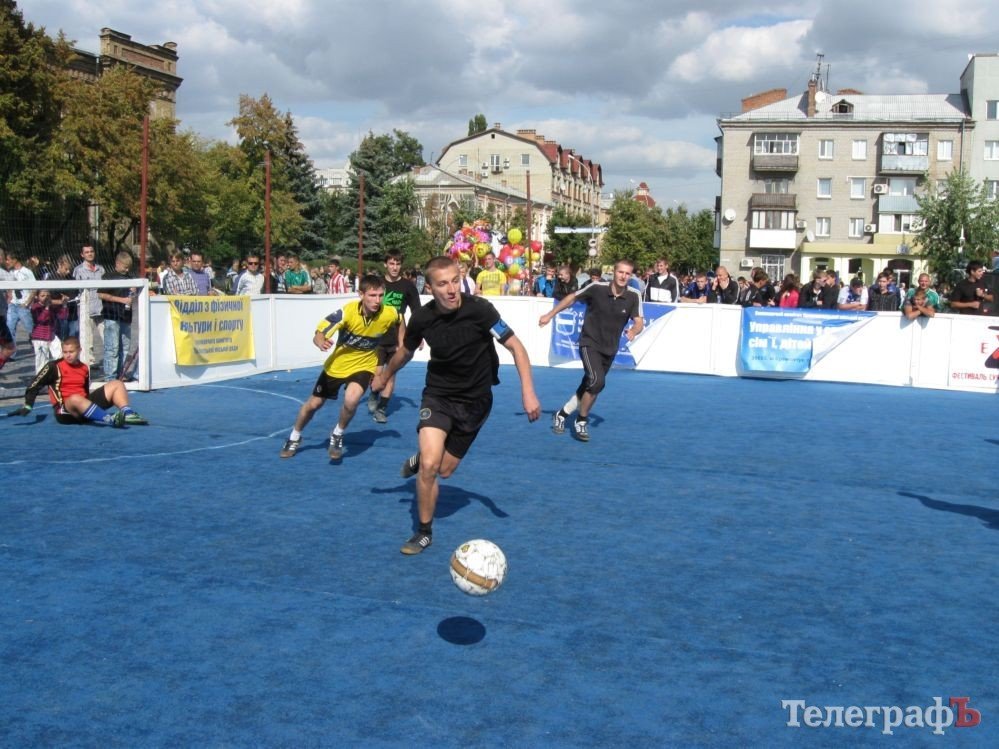 УЛИЧНЫЙ ФУТБОЛ. «Цифротех» сильнее «Железобетона». УЛИЧНЫЙ ФУТБОЛ. «Цифротех» сильнее «Железобетона».