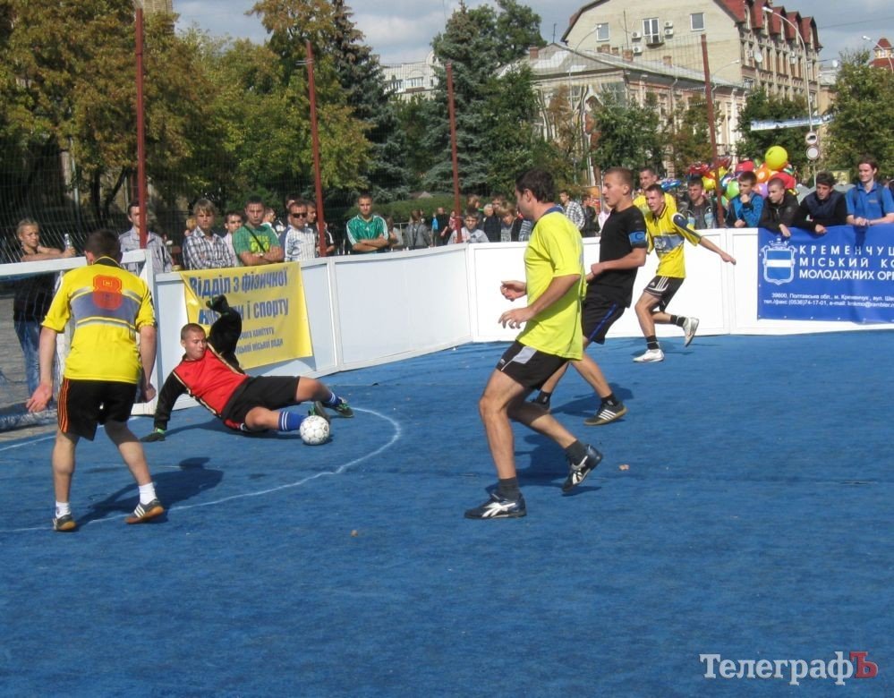 УЛИЧНЫЙ ФУТБОЛ. «Цифротех» сильнее «Железобетона». УЛИЧНЫЙ ФУТБОЛ. «Цифротех» сильнее «Железобетона».