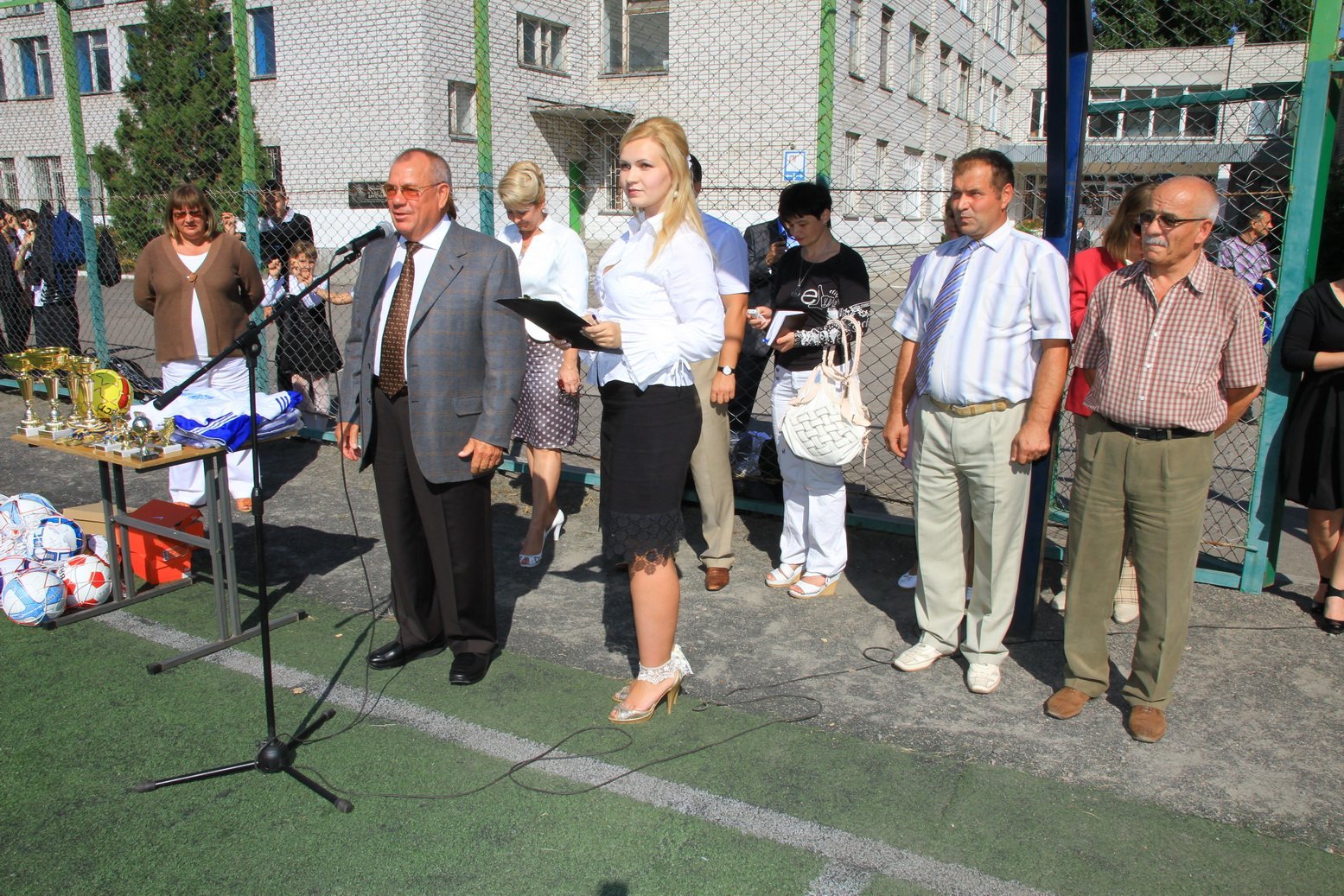 Футбольні команди шкіл боротимуться за «золото» Футбольні команди шкіл боротимуться за «золото»