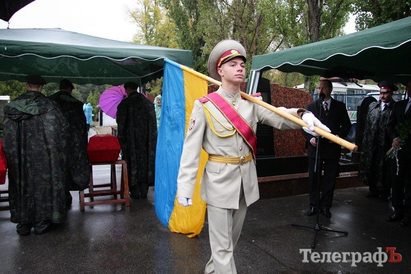 В Кременчуге перезахоронили останки Советских воинов (ФОТО) В Кременчуге перезахоронили останки Советских воинов (ФОТО)