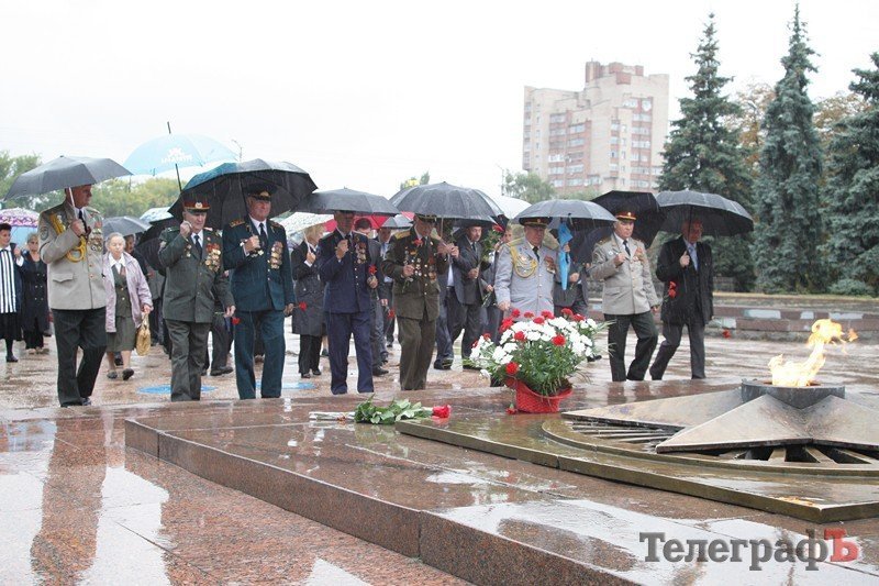 В Кременчуге перезахоронили останки Советских воинов (ФОТО) В Кременчуге перезахоронили останки Советских воинов (ФОТО)
