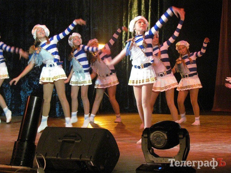 Гран-при Всеукраинского хореографического фестиваля «Кременчугские выкрутасы» получил коллектив дворца культуры «Кредмаш» - «Фурор» Гран-при Всеукраинского хореографического фестиваля «Кременчугские выкрутасы» получил коллектив дворца культуры «Кредмаш» - «Фурор»