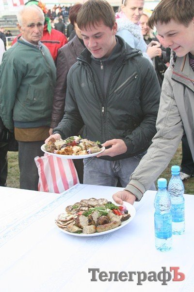 В Миргороде на Полтавщине отмечают праздник свиньи В Миргороде на Полтавщине отмечают праздник свиньи