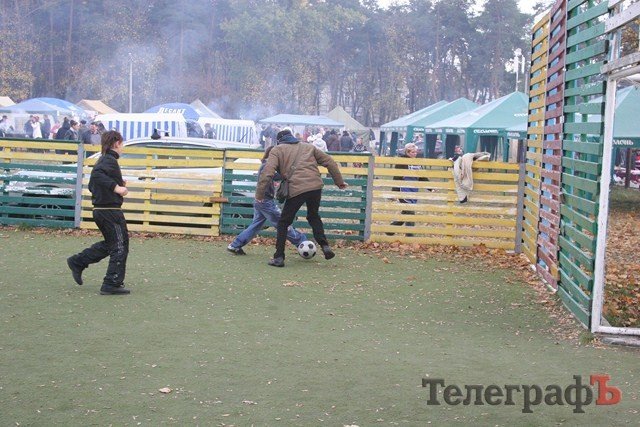 В Миргороде на Полтавщине отмечают праздник свиньи В Миргороде на Полтавщине отмечают праздник свиньи