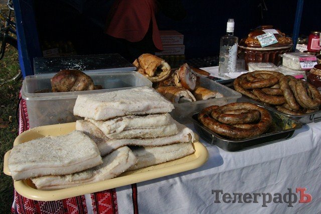 В Миргороде на Полтавщине отмечают праздник свиньи В Миргороде на Полтавщине отмечают праздник свиньи