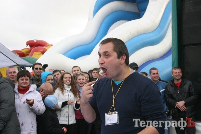 В Миргороде на Полтавщине отмечают праздник свиньи В Миргороде на Полтавщине отмечают праздник свиньи