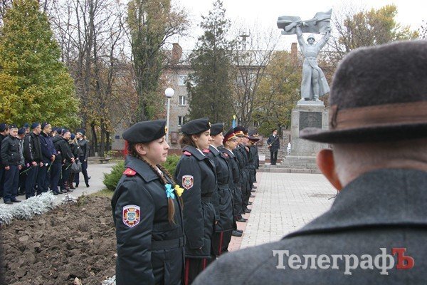 В Кременчуге состоялся митинг в честь освобождения Украины (фоторепортаж) В Кременчуге состоялся митинг в честь освобождения Украины (фоторепортаж)