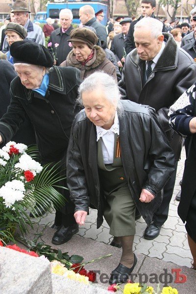В Кременчуге состоялся митинг в честь освобождения Украины (фоторепортаж) В Кременчуге состоялся митинг в честь освобождения Украины (фоторепортаж)