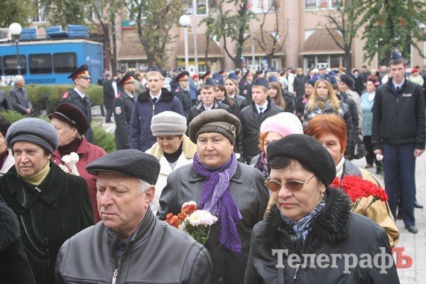 В Кременчуге состоялся митинг в честь освобождения Украины (фоторепортаж) В Кременчуге состоялся митинг в честь освобождения Украины (фоторепортаж)