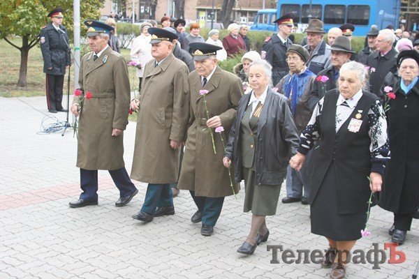 В Кременчуге состоялся митинг в честь освобождения Украины (фоторепортаж) В Кременчуге состоялся митинг в честь освобождения Украины (фоторепортаж)