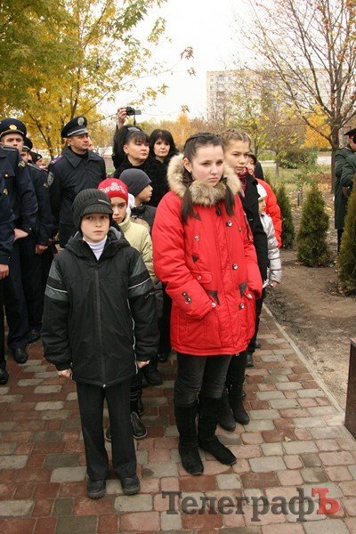 В Кременчуге торжественно открыли Аллею героев труда (ФОТО) В Кременчуге торжественно открыли Аллею героев труда (ФОТО)