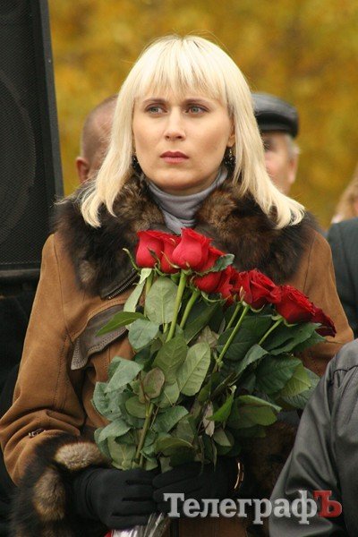 В Кременчуге торжественно открыли Аллею героев труда (ФОТО) В Кременчуге торжественно открыли Аллею героев труда (ФОТО)