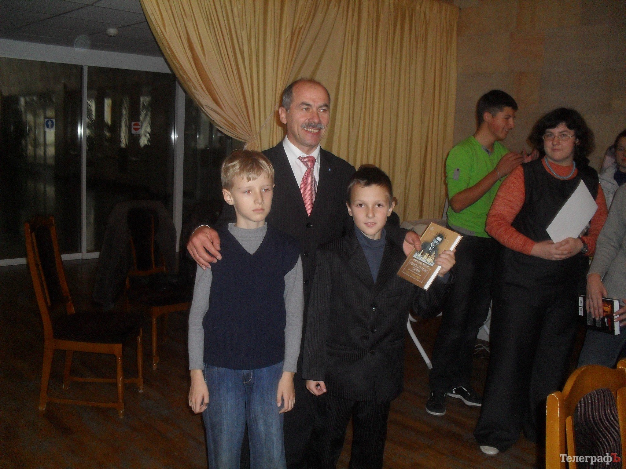 ШАХМАТЫ. Ученики лицея №30 выиграли чемпионат Кременчуга по шахматам среди школ. ШАХМАТЫ. Ученики лицея №30 выиграли чемпионат Кременчуга по шахматам среди школ.