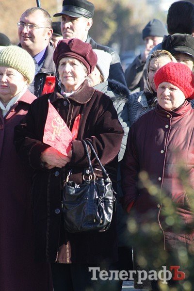 Коммунисты Кременчуга отметили 7 ноября (ФОТОРЕПОРТАЖ) Коммунисты Кременчуга отметили 7 ноября (ФОТОРЕПОРТАЖ)