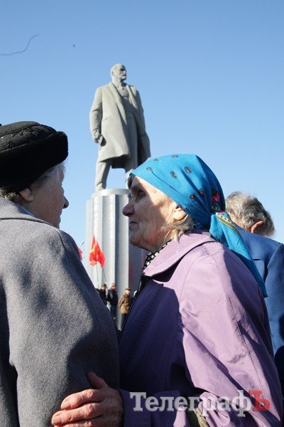 Коммунисты Кременчуга отметили 7 ноября (ФОТОРЕПОРТАЖ) Коммунисты Кременчуга отметили 7 ноября (ФОТОРЕПОРТАЖ)