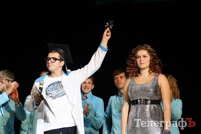 Победителем конкурса «Студент года-2011» стал любимец девочек и «Телеграфа» Леша Гедройц (ФОТОРЕПОРТАЖ) Победителем конкурса «Студент года-2011» стал любимец девочек и «Телеграфа» Леша Гедройц (ФОТОРЕПОРТАЖ)