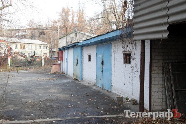 Здание на Молодежном (ул. Довженко,10) Здание на Молодежном (ул. Довженко,10)