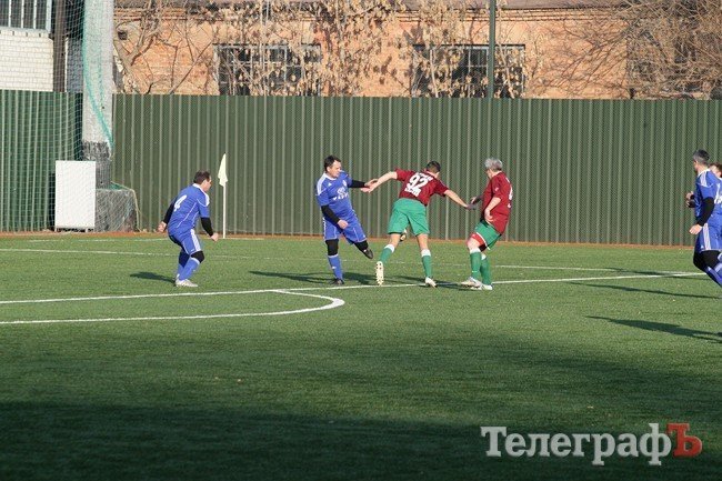 Дружеский матч между властями Кременчуга и их коллегами из Харькова Дружеский матч между властями Кременчуга и их коллегами из Харькова