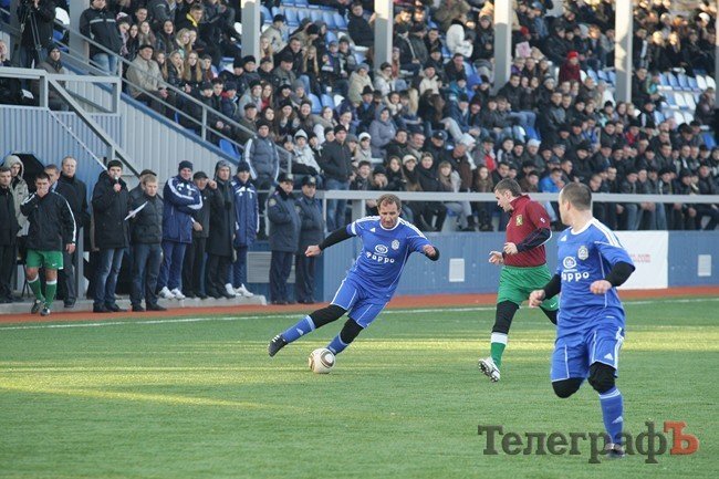 Мэр и его команда сыграли в футбол со своими харьковскими коллегами (ФОТОРЕПОРТАЖ) Мэр и его команда сыграли в футбол со своими харьковскими коллегами (ФОТОРЕПОРТАЖ)