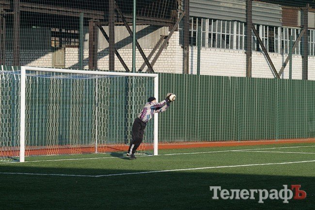 Мэр и его команда сыграли в футбол со своими харьковскими коллегами (ФОТОРЕПОРТАЖ) Мэр и его команда сыграли в футбол со своими харьковскими коллегами (ФОТОРЕПОРТАЖ)