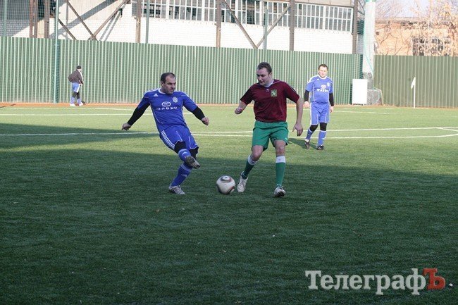 Мэр и его команда сыграли в футбол со своими харьковскими коллегами (ФОТОРЕПОРТАЖ) Мэр и его команда сыграли в футбол со своими харьковскими коллегами (ФОТОРЕПОРТАЖ)