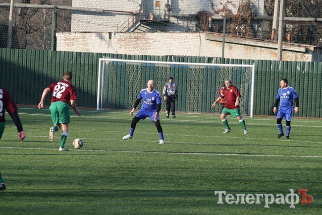Мэр и его команда сыграли в футбол со своими харьковскими коллегами (ФОТОРЕПОРТАЖ) Мэр и его команда сыграли в футбол со своими харьковскими коллегами (ФОТОРЕПОРТАЖ)